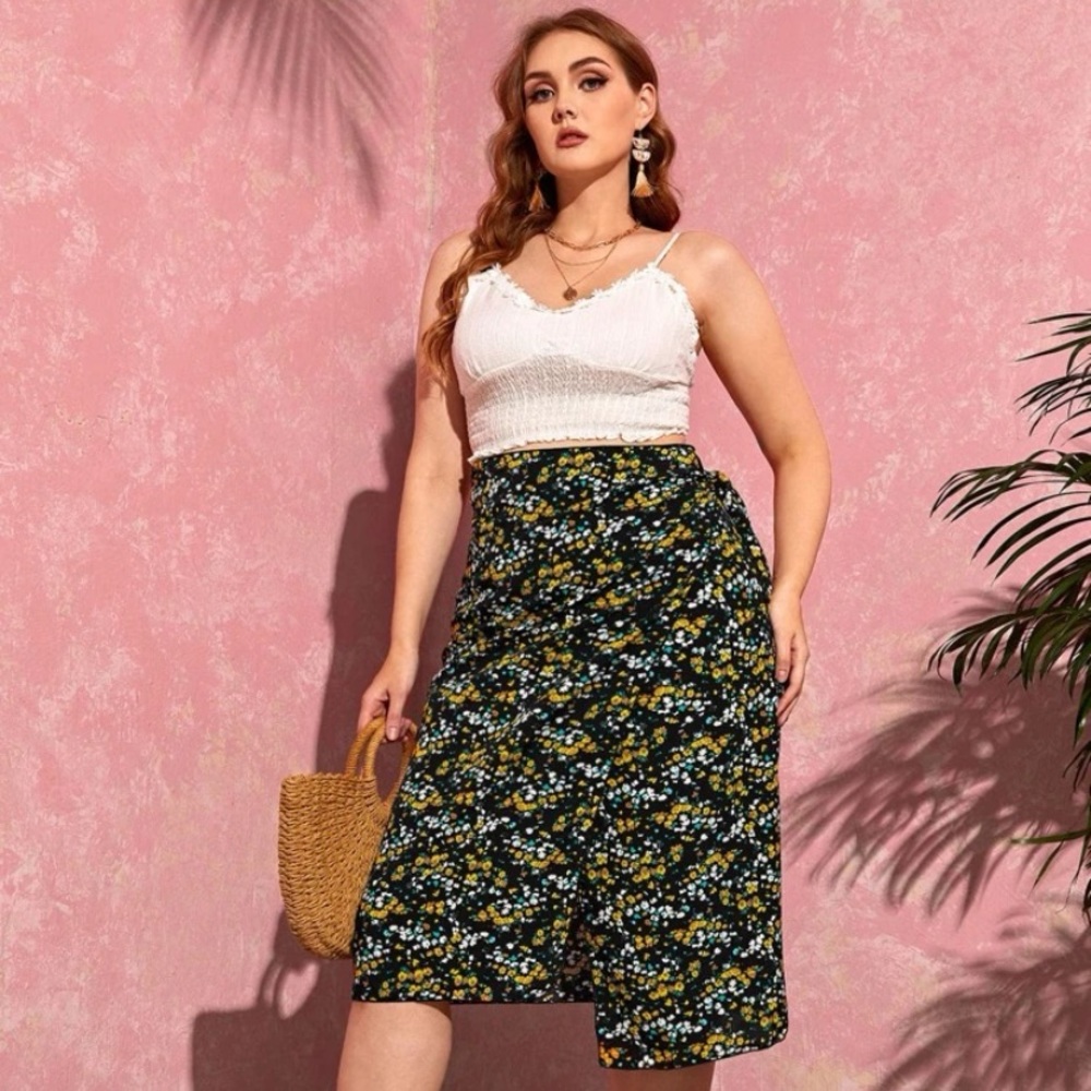 🌼New Plus Wrap Floral Skirt